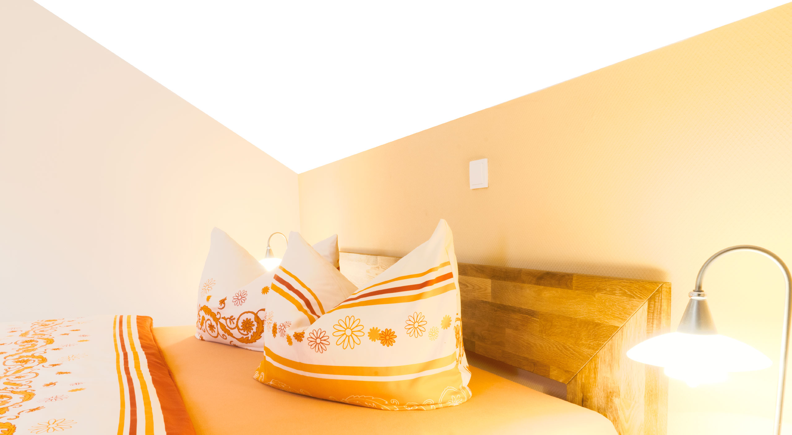 Einladendes Gästezimmer der Pension Forelle in Thale